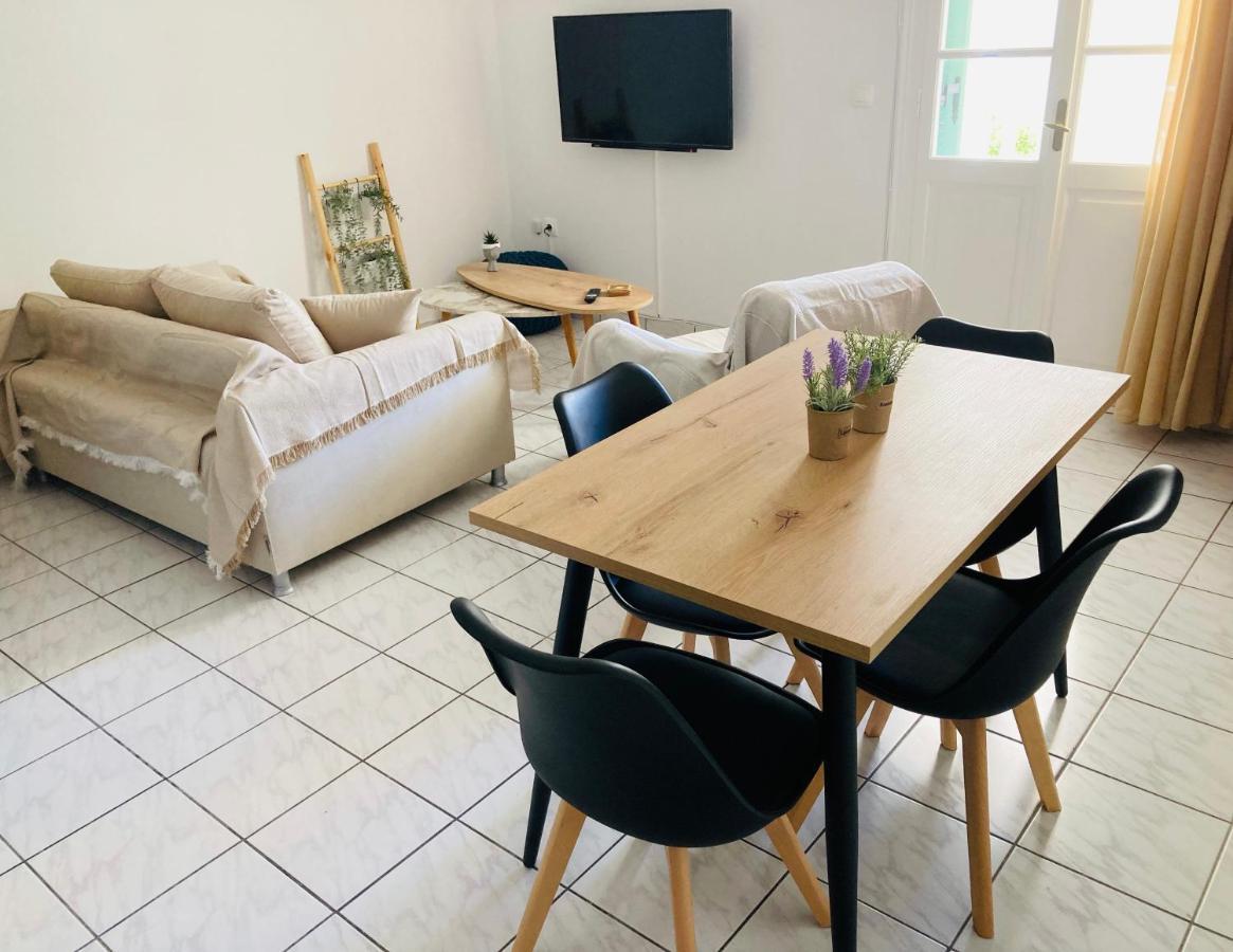 Olga'S Place Spetses Town Екстер'єр фото