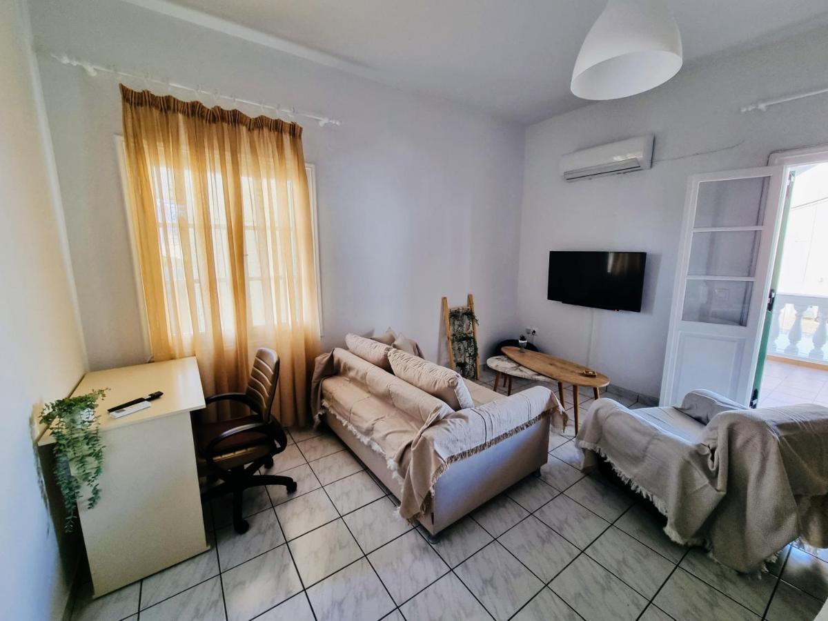 Olga'S Place Spetses Town Екстер'єр фото